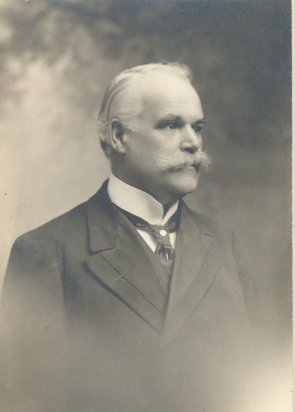 Alphonse_Desjardins_portrait-426×594 alternate text for this image