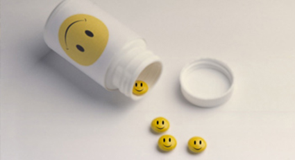 medicaments_pilules_bonhomme_sourire_assurance_425 alternate text for this image