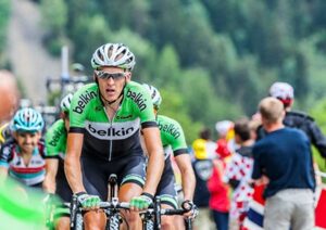 Brasser des affaires sur deux roues