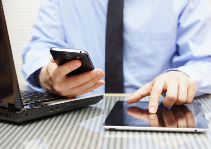 technologie_ordinateur_telephone_mobile-426×300 alternate text for this image