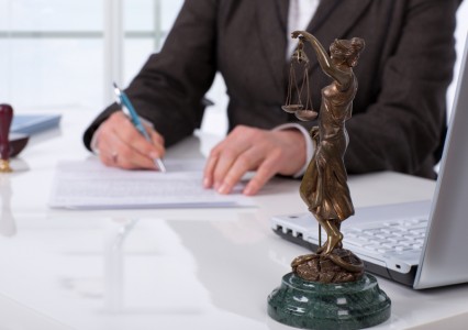 loi_regle_reglement_reglementation_conseiller_justice-426×300 alternate text for this image