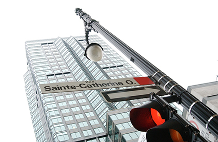 Montreal_rue_Sainte-Catherine_centre_ville_425 alternate text for this image