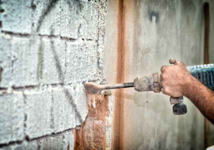 demolition_pierre_outil_construction_maison_demeure-426×300 alternate text for this image