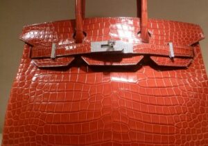 Insolite : mieux vaut investir dans un sac Hermès que dans l’or
