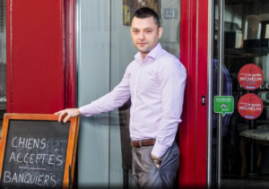 Insolite : les banquiers ne mettront pas les pieds dans son resto