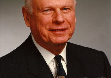 Paul_Hellyer-426×300 alternate text for this image