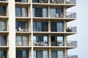 Condos : l’effondrement du marché est improbable