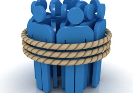 groupe_attache_liens_corde_otage_425-425×300 alternate text for this image