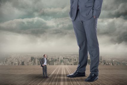 petit_grand_croissance_baisse_stagnation_stagner_geant_intimide-426×284 alternate text for this image