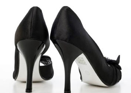 chaussure_soulier_talon_haut_style_femme_conseillere_425-425×300 alternate text for this image