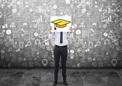 ecole_titre_graduation_apprendre_diplome_REEE-426×300 alternate text for this image