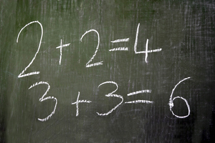 calcul_nombre_chiffre_numer0_ardoise_tableau_ecole_education_litteratie_425 alternate text for this image