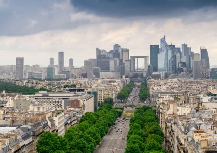 paris_defense_gratte-ciel-426×300 alternate text for this image