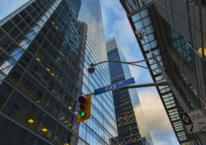 Quelle banque profitera le plus de la hausse des taux?