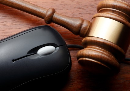 justice_ordinateur_souris_marteau_fraude-426×300 alternate text for this image