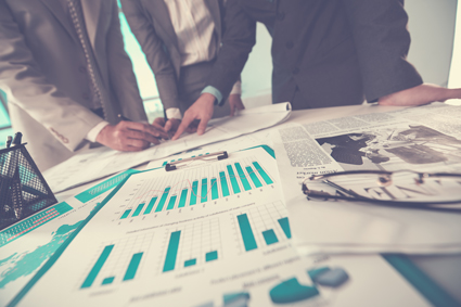 Conseiller_Analyse_Tableau_Graphique_Finance_Bourse_Aide_425x283 alternate text for this image