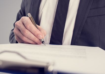 papier_crayon_dossier_contrat-426×300 alternate text for this image