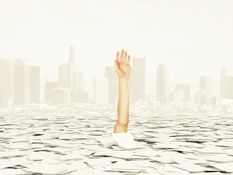 Bureau_Sans_Papier_Deborder_Enseveli_Futur_Numerique_800x600 alternate text for this image