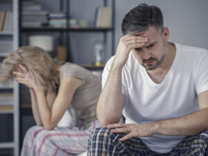 « Je vous laisse, toi et tes dettes »