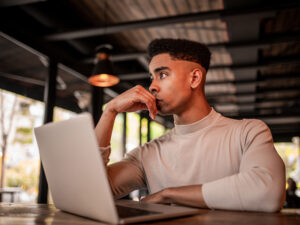 Comment accompagner les clients qui sont étudiants étrangers?