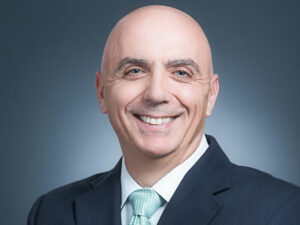 Comment vos clients ayant une assurance vie permanente peuvent-ils devenir aussi clients de la banque privée?