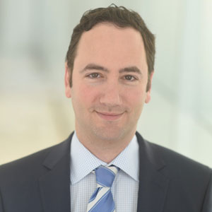 Une rangée d'écrans