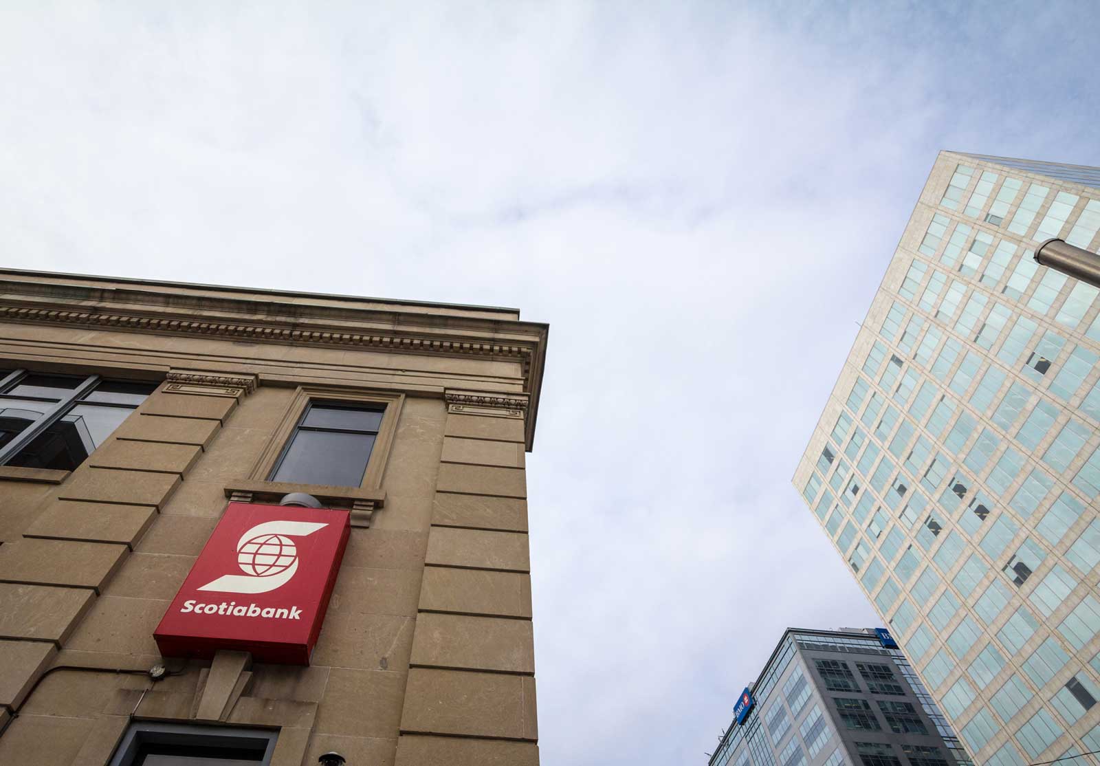 1600×1114-Banque-Scotia-unfiltered-iStock-BalkansCat-1134327845 alternate text for this image