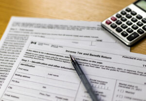 Denis Coderre menace de poursuivre Revenu Québec