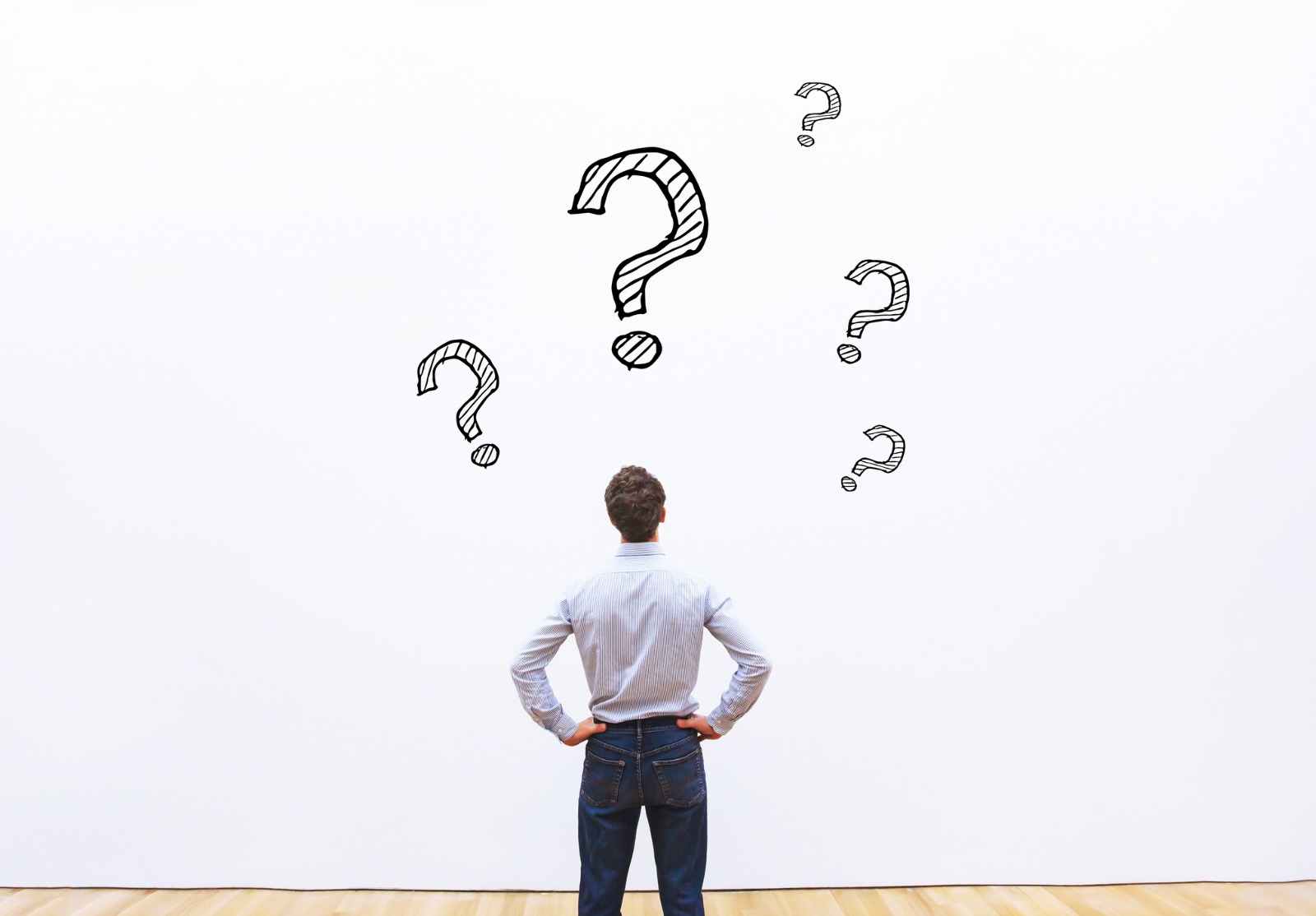 Concept avec beaucoup de questions, l’éducation.